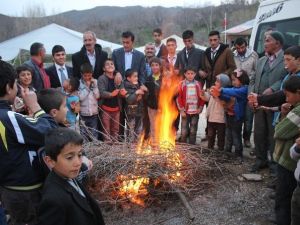 Nisan Ayında Yağan Kar Düğünleri Vurdu