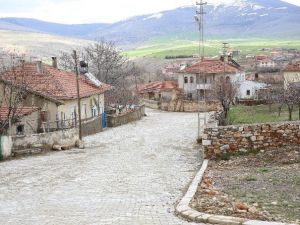 İlçelerde Yol Ve Kilitli Parke Atağı