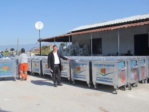 Burhaniye’de 146 Adet Yeni Çöp Konteynırı