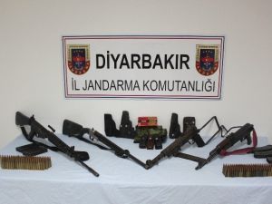 Cinayet Aleti Aranırken Cephanelik Bulundu