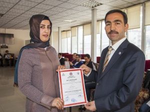 Hakkari Üniversitesi’nde Sertifika Töreni
