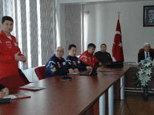 Türk Yıldızları Türk Dil Bayramına Renk Katacak