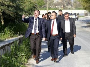 Başkan Gürlesin, Üst Yapı Çalışmalarını Yerinde İnceledi