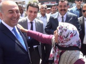 Öğretmen Annesinden Dışişleri Bakanı Çavuşoğlu’na İlginç Rica: