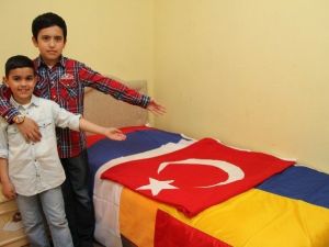 İzmir’deki Evlerde Şenlik Heyecanı