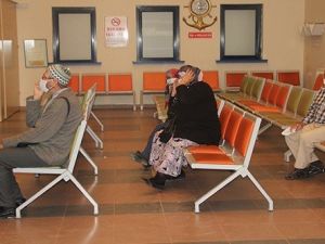 Bilecik Devlet Hastanesi’ndeki Uygulamaya Vatandaşlardan Tepki