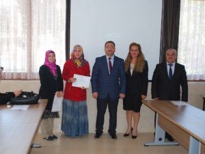 Osmanlıca Kursunu Bitirenlere Sertifika