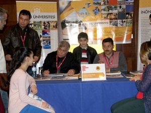 İnönü Üniversitesi, Azerbaycan’daki Eğitim Fuarına Katıldı