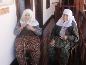 Asırlık Nineleri Duygulandıran Müze