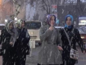 Kars’ta Kar Yağışı