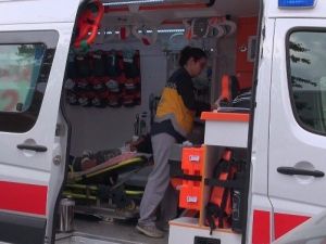 Kocaeli’de Bıçaklı Kavga: 2 Yaralı