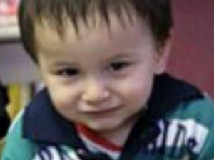 Geri Gelen Aracın Altında Kalan 2 Yaşındaki Çocuk Yaşamını Yitirdi