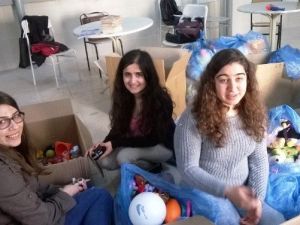 Üniversitelilerden “Sana Oyuncak Getirdim” Projesine Destek
