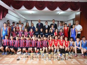 Bayraklı’da Öğrencilerin Başarısı Göz Dolduruyor