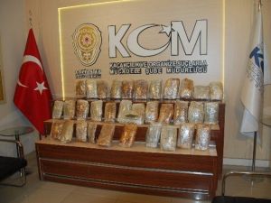 Gaziantep’te 67 Kilo Esrar Maddesi Ele Geçirildi