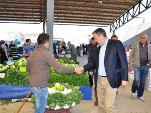 Ayvalık Belediye Başkanı Gençer, Pazarcı Esnafını Ziyaret Etti