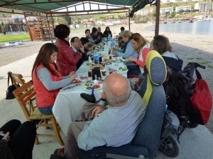 Başkan Demirağ, Engelli Vatandaşlarla Kahvaltıda Buluştu
