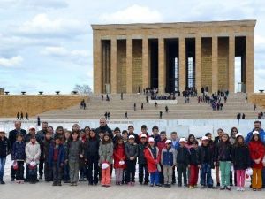 Öğrencilere Anıtkabir Gezisi