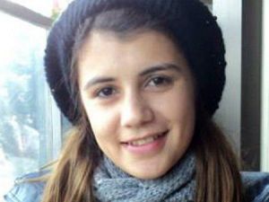 Genç Kızın Gitmek İstemediği Taverna Sonu Olmuş