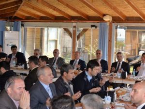 Vali Çakacak, Din Görevlileriyle Bir Araya Geldi