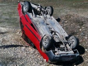 Otomobil Takla Attı: Dört Yaralı