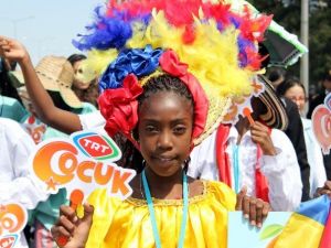 35 Ülkeden 500 Çocuk Antalya’yı Renklendirdi