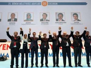 Davutoğlu, Milletvekili Adayları Tanıttı