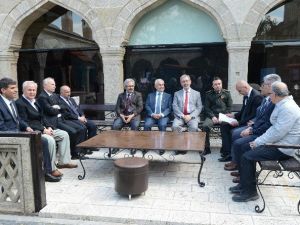 Edirne’de ‘Lale Ve Gül’ Konulu Sergi Açıldı