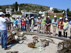 Bodrum’da Denizden Tonlarca Çöp Çıktı