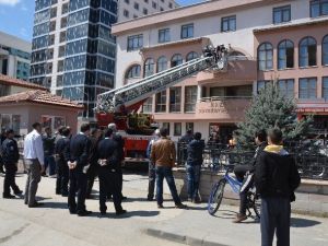 Kazan’da Yangın Tatbikatını Gerçek Sandılar