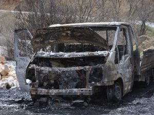 Seyir Halindeki Araç Alev Aldı