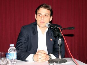 Mehmet Aslan: "Türkiye’deki Sorunların En Büyüklerinden Biri Uyuşturucu Sorunudur"