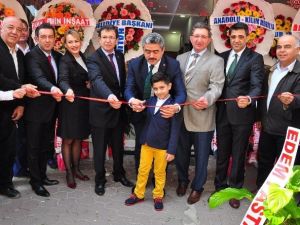 Başkan Alıcık, Yeni İş Yerinin Açılış Kurdelesini Kesti
