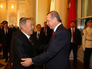 Cumhurbaşkanı Erdoğan, Kazakistan’da Resmi Törenle Karşılandı