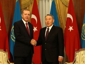 Erdoğan, Kazakistan Devlet Başkanı Nazarbayev İle Başbaşa Görüştü