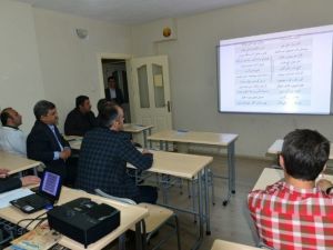 Belediye Personeli Osmanlıca Öğreniyor