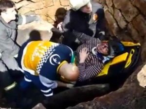 Yaşlı Kadın Kuyuya Düştü
