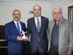 Büyükhelvacıgil’den Karadenizbirlik’e Övgü