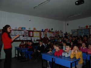 Niksar’da Öğrencilere Geri Dönüşüm İçin Eğitim Seminerleri