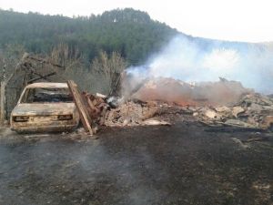 Bolu’da Yangın: 5 Ev, 2 Otomobil Ve 1 Samanlık Kül Oldu