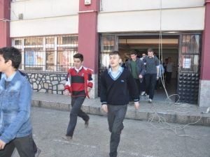 Okulda Deprem Tatbikatı