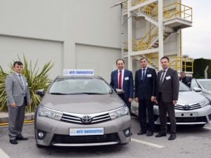 Toyota’dan Hitit Üniversitesi’ne Otomobil Hediyesi