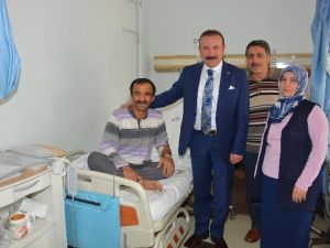 Hastalar Başkan Doğan’la Moral Buldu