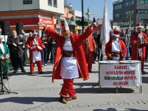 Down Sendromlu Gençlerden Mehter Gösterisi