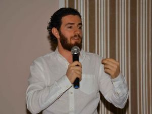 Yaşam Koçu Mengüç, Pozitif Düşünme Ve Stres Yönetimini Anlattı