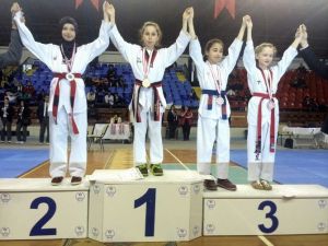 Altın Kızlar Şampiyonluğu Yine Kaptırmadı