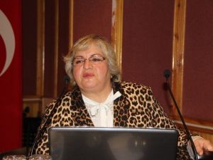 ’Eğitimde Gelecek Arayışları’ Sempozyumu Başladı