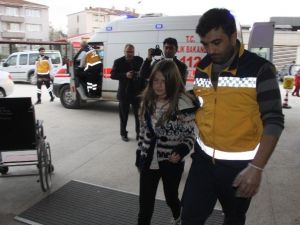 Küçük Kızın Hırsızlık Oyunu