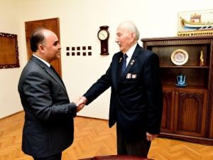 Vali Günaydın’a “Üstün Hizmet Madalyası” Takdim Edildi