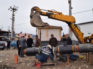 Sındırgı’da Sıcak Su Çalışmaları Devam Ediyor